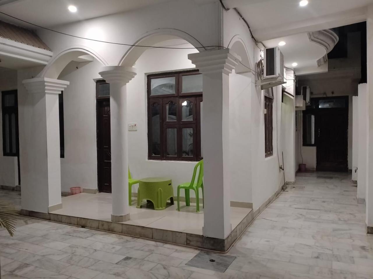 Varuna Palace Varanasi , Near Mandir & Ghat'S Eksteriør billede